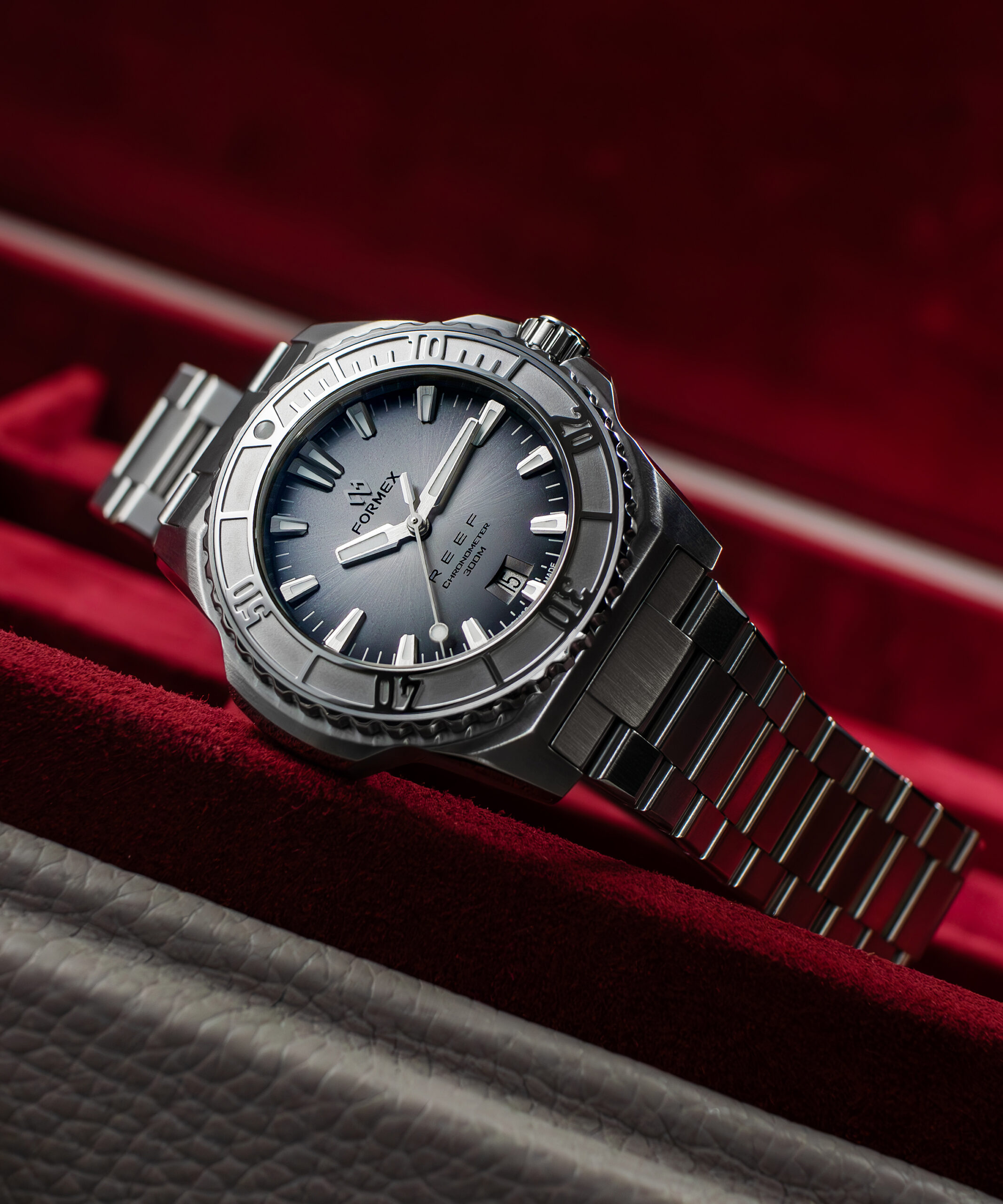 FORMEX REEF 42mm Bracelet SILVER（ベゼル着脱可能タイプ） – Chrono 