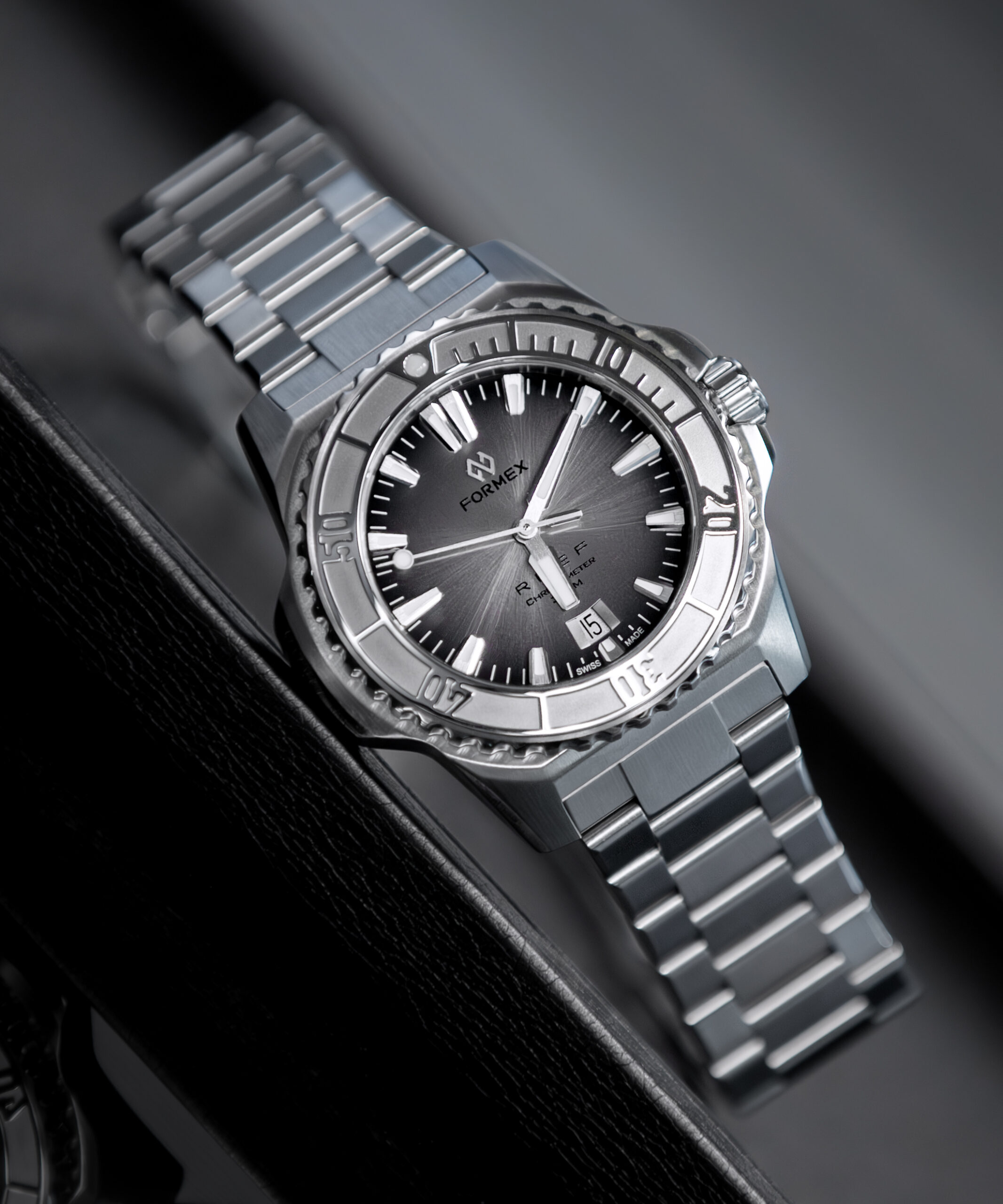 FORMEX REEF 42mm Bracelet SILVER（ベゼル着脱可能タイプ） – Chrono 