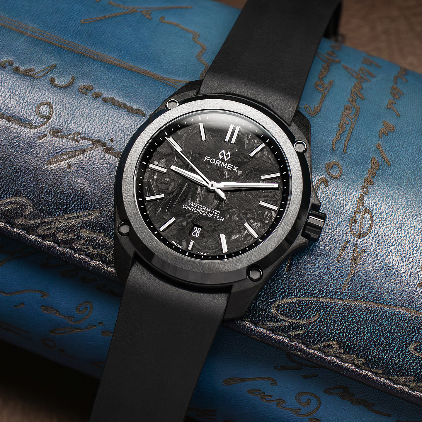 FORMEX ESSENCE LEGGERA 43mm FORGED CARBON – Chrono Theory – クロノ 