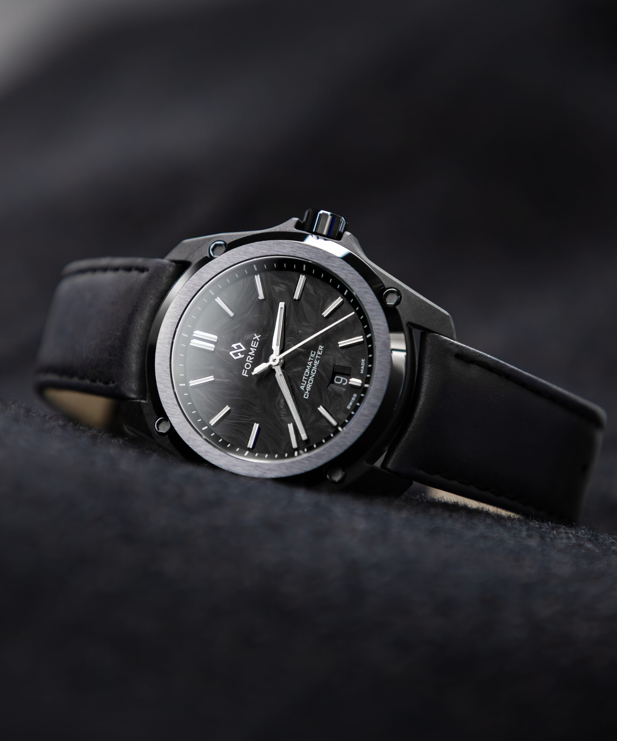 FORMEX ESSENCE LEGGERA 41mm FORGED CARBON – Chrono Theory – クロノ  