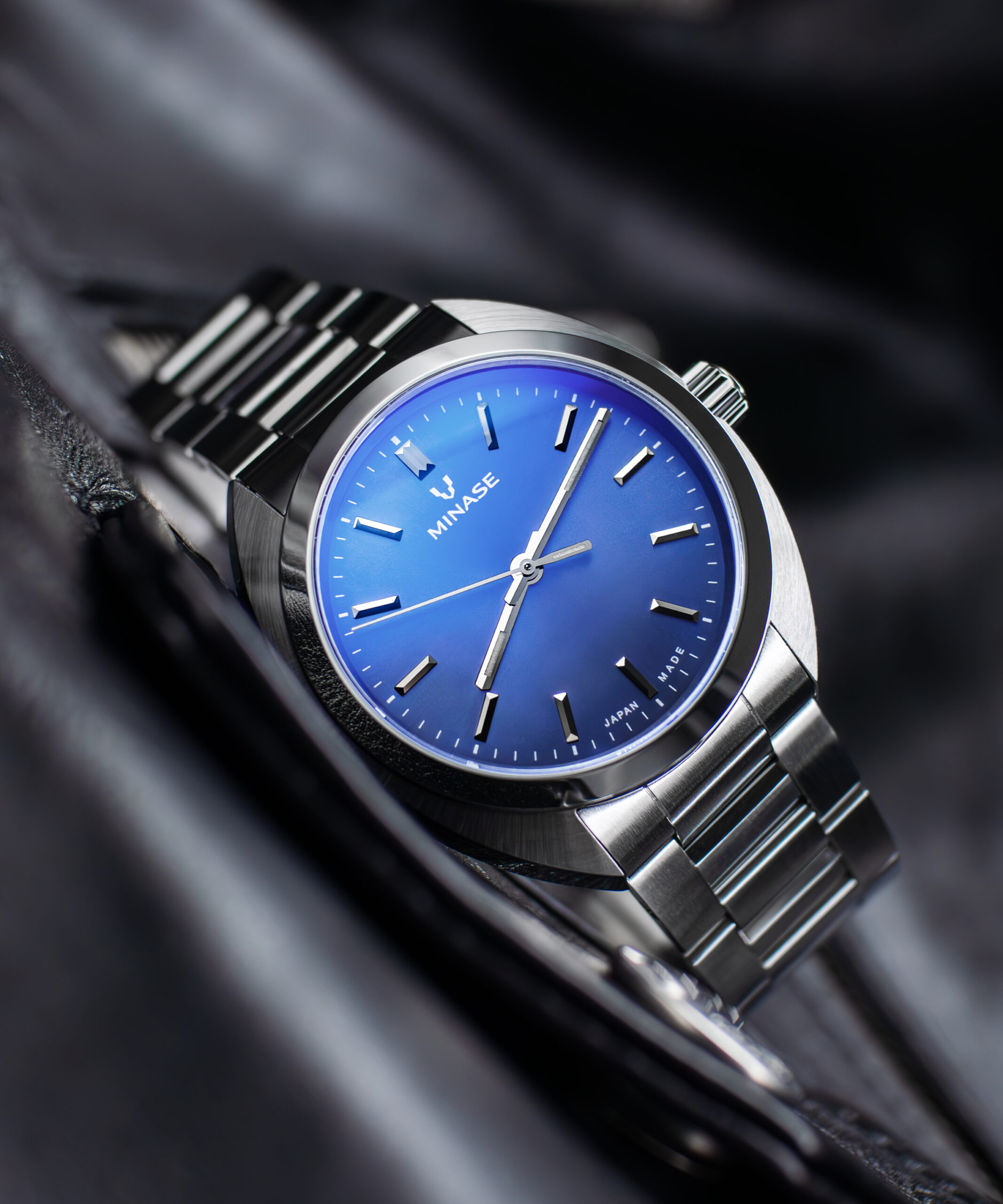 MINASE MASTER CRAFT M3 サンレイ文字盤 クロノセオリーブルー  