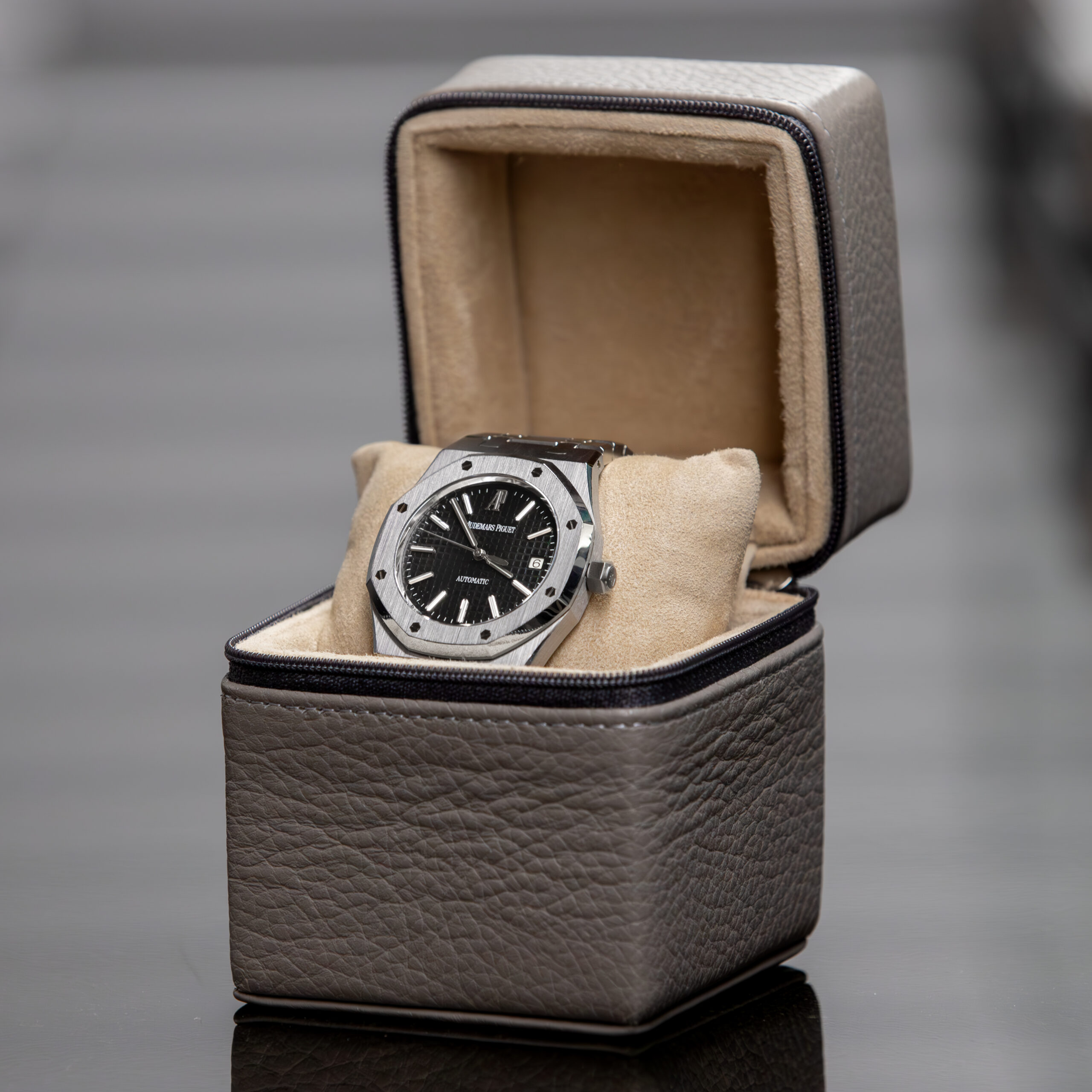 ChronoTheory × BOSPHORUS LEATHER WATCH CUBE 1 （WC LOGO） – Chrono 