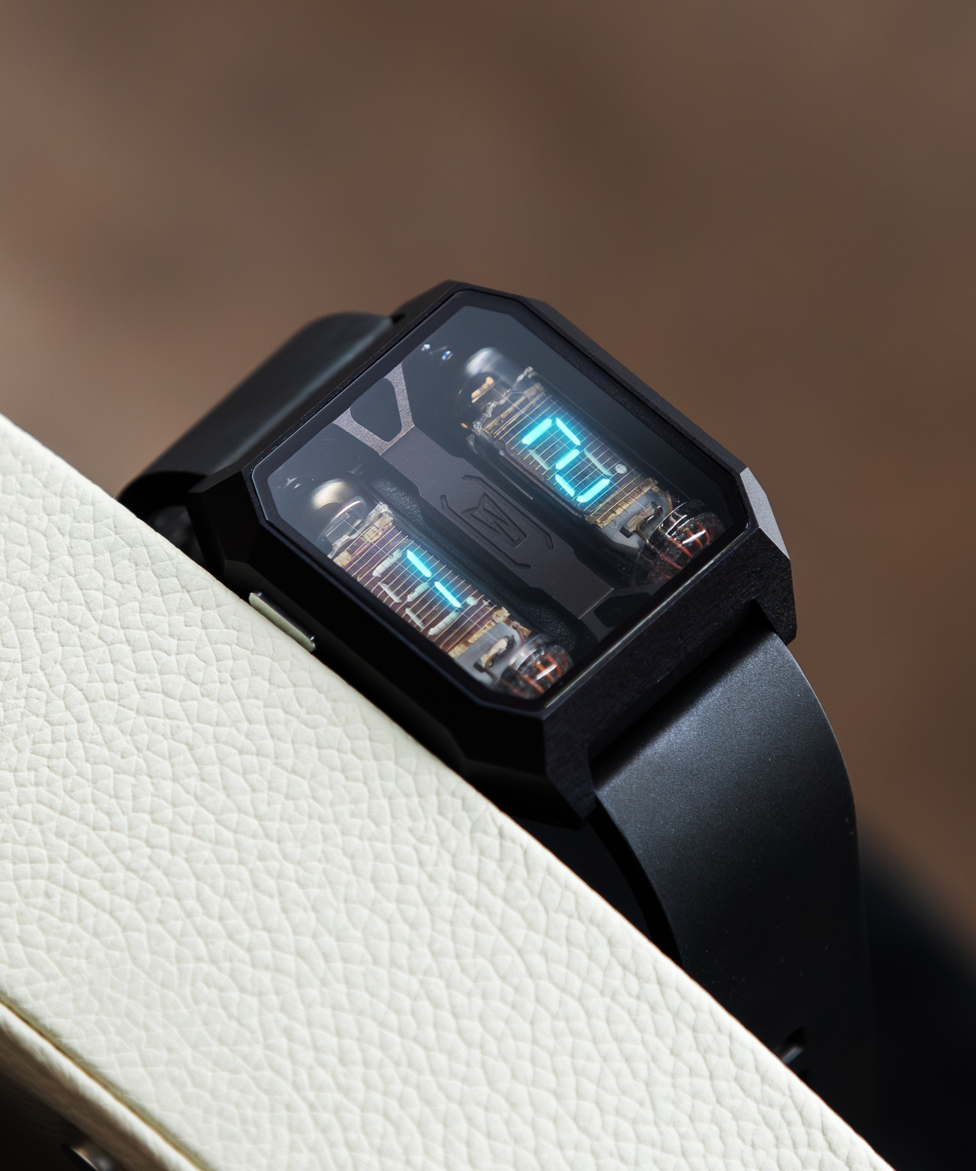 ALWA VACUUM TUBES WATCH VFD BLACK – Chrono Theory – クロノセオリー