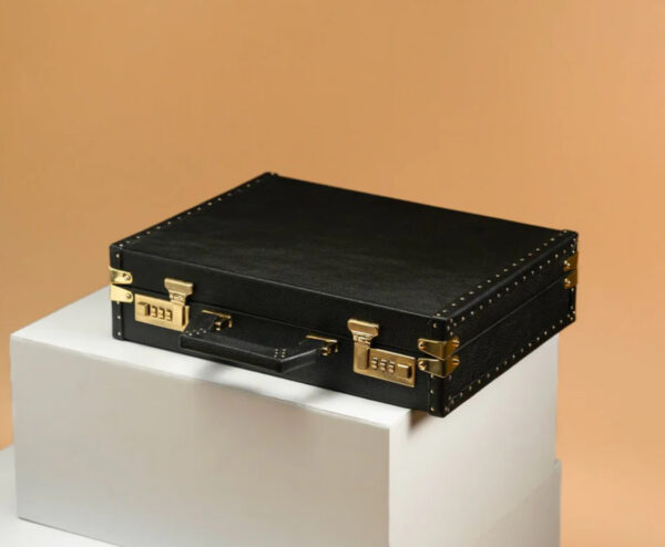 BOSPHORUS LEATHER WATCH CASE 15 or 10 + 2POCKET TOGO BLACK