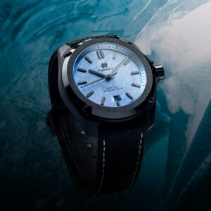 Alternative view of FORMEX ESSENCE LEGGERA 41mm SPACE GLACIER